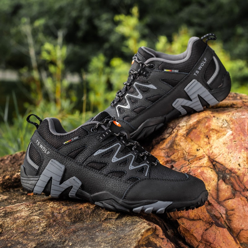 Men Hiking Shoes